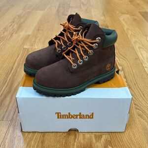 NWT Timberland Premium Dark Brown Nubuck 6-Inch Waterproof Boots kids us 11 & 12